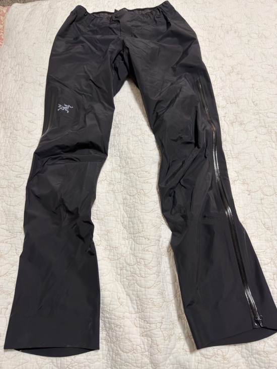 Arc'teryx Pants - Arc'teryx Black Women's Waterproof Shell Pants